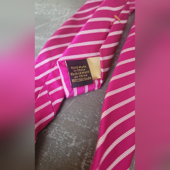 DONALD J. TRUMP Collection Silk Mens Pink Tie - Picture 2 of 11